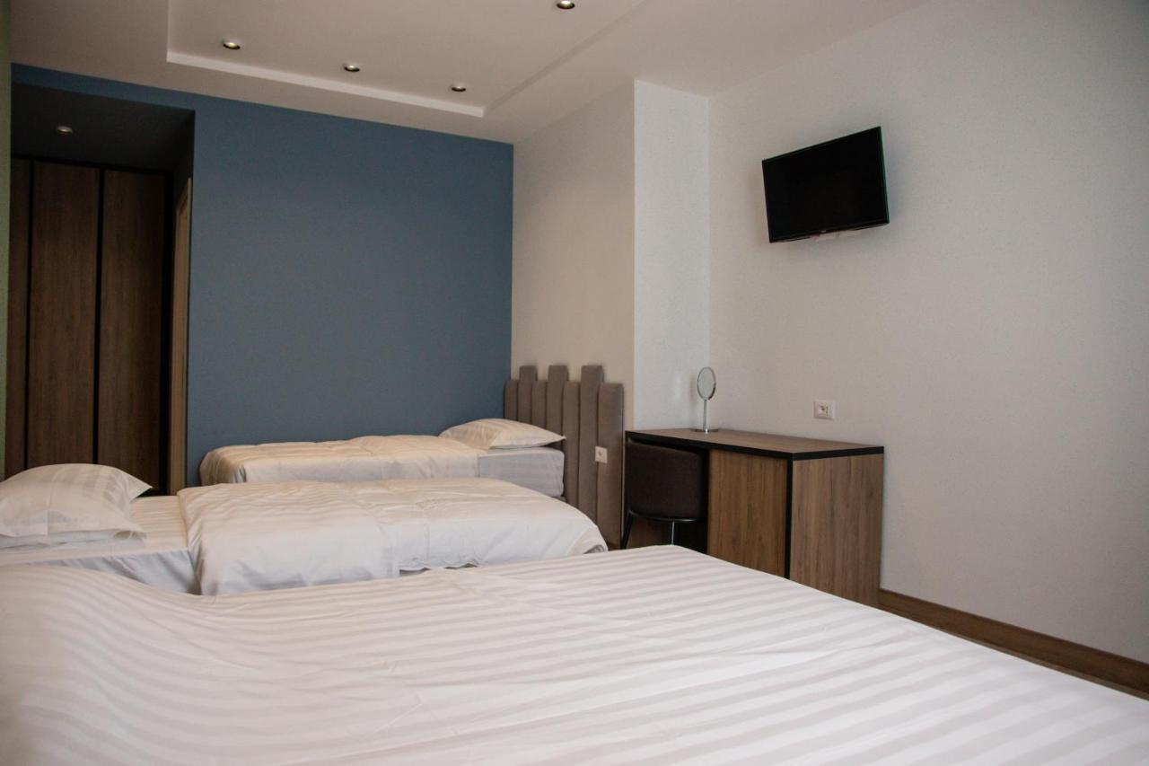 Hotel Blini Shkodër Esterno foto