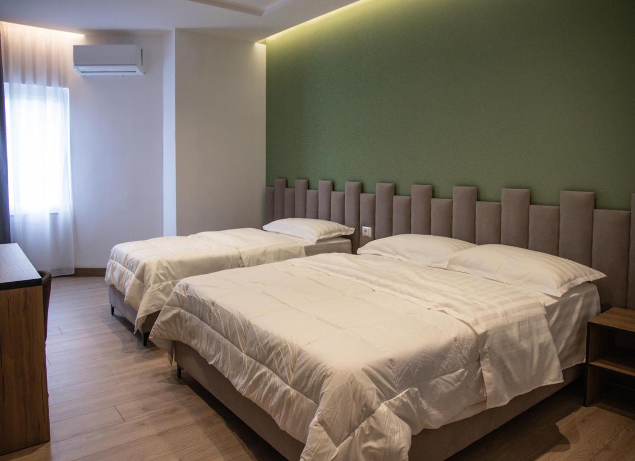 Hotel Blini Shkodër Esterno foto
