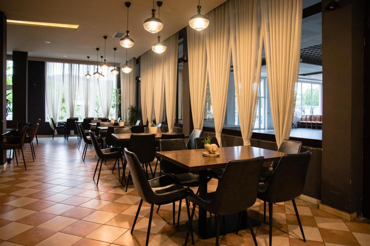 Hotel Blini Shkodër Esterno foto