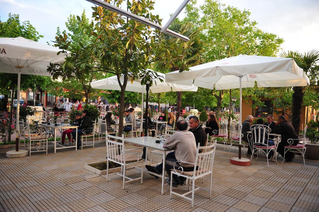 Hotel Blini Shkodër Esterno foto